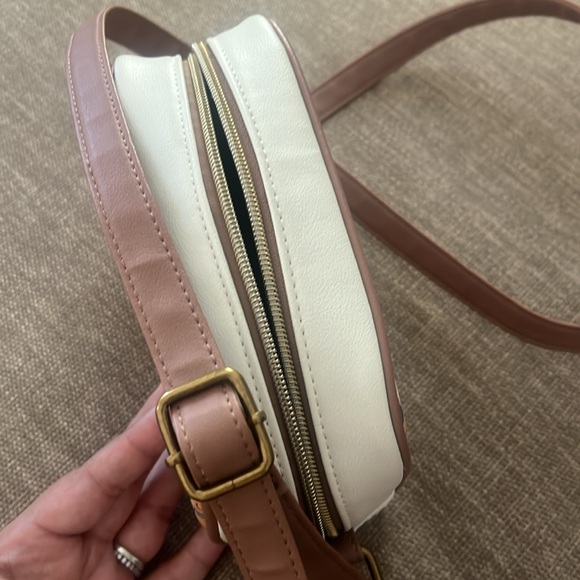 Loungefly Disney Winnie The Pooh Chibi Crossbody Bag Purse - Picture 6 of 6